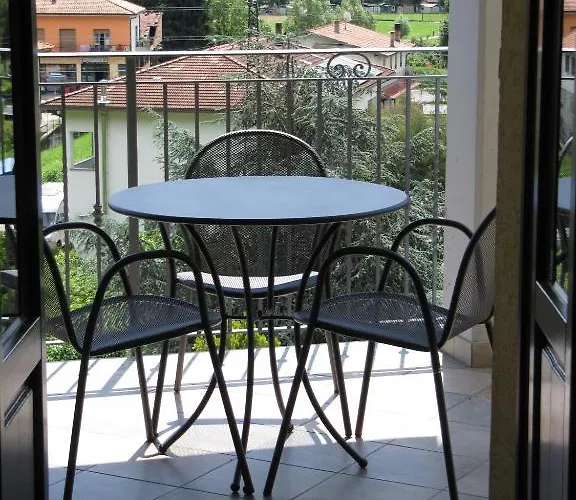 Lori 4* Gravedona