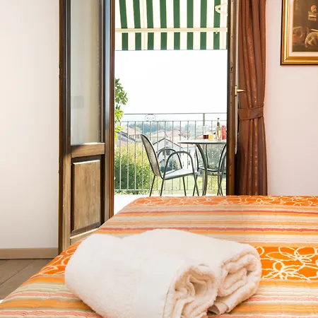 Alojamento de Acomodação e Pequeno-almoço Lori