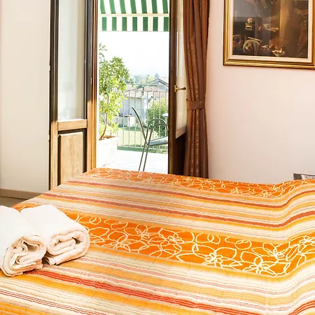 Lori Bed & Breakfast Gravedona