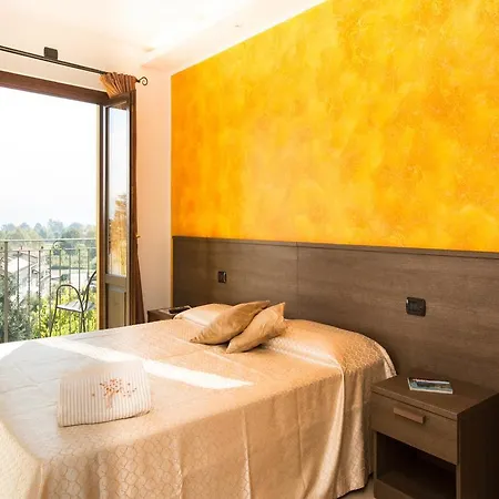 Lori Bed & Breakfast 4*