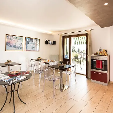 Lori Bed & Breakfast 4*